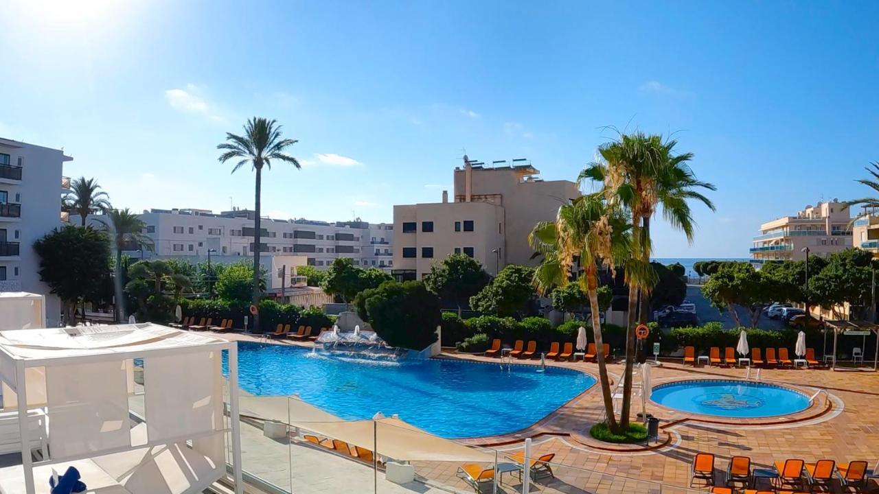 Hotel Vibra Mare Nostrum Playa d'en Bossa Esterno foto