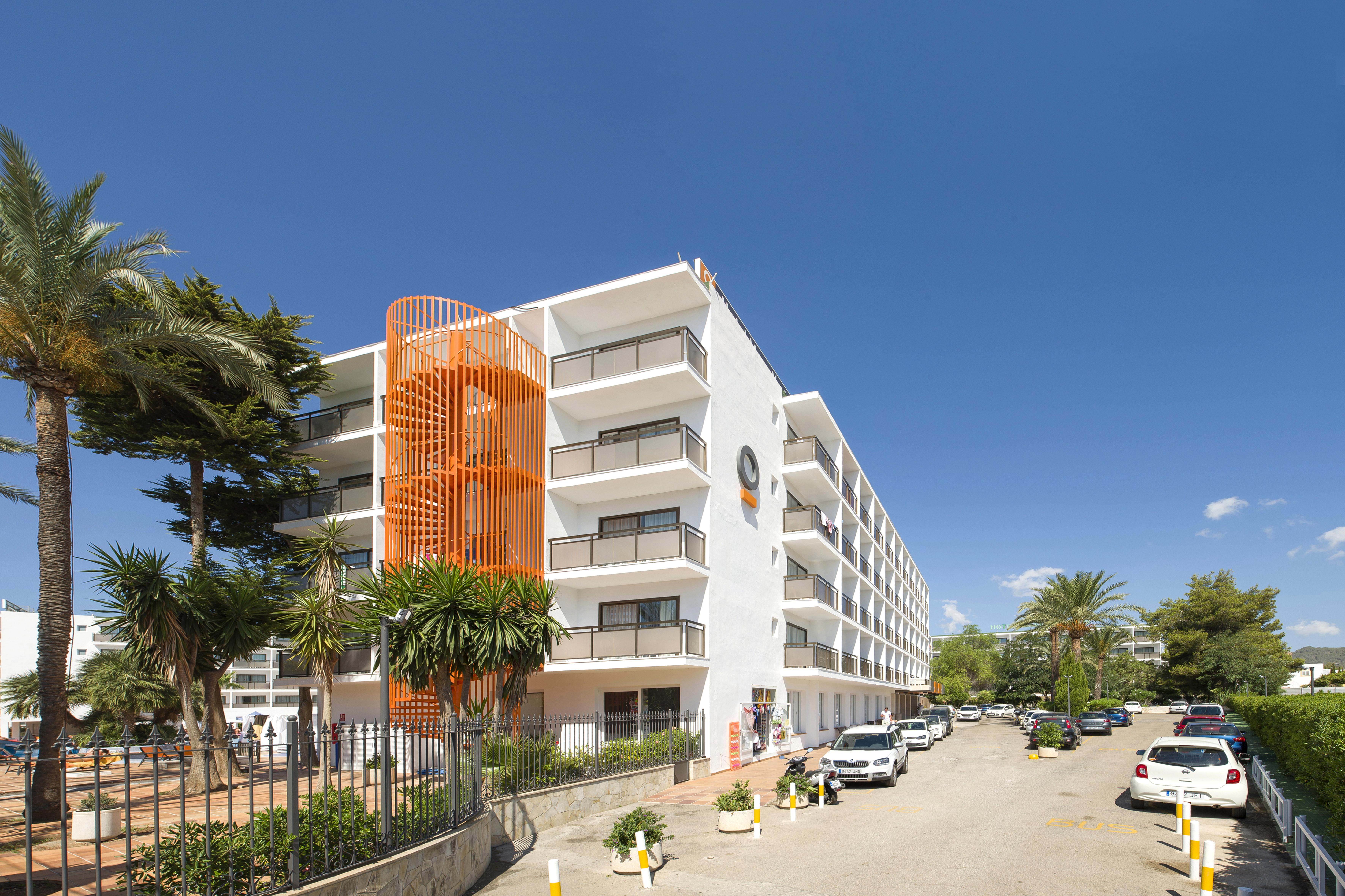 Hotel Vibra Mare Nostrum Playa d'en Bossa Esterno foto