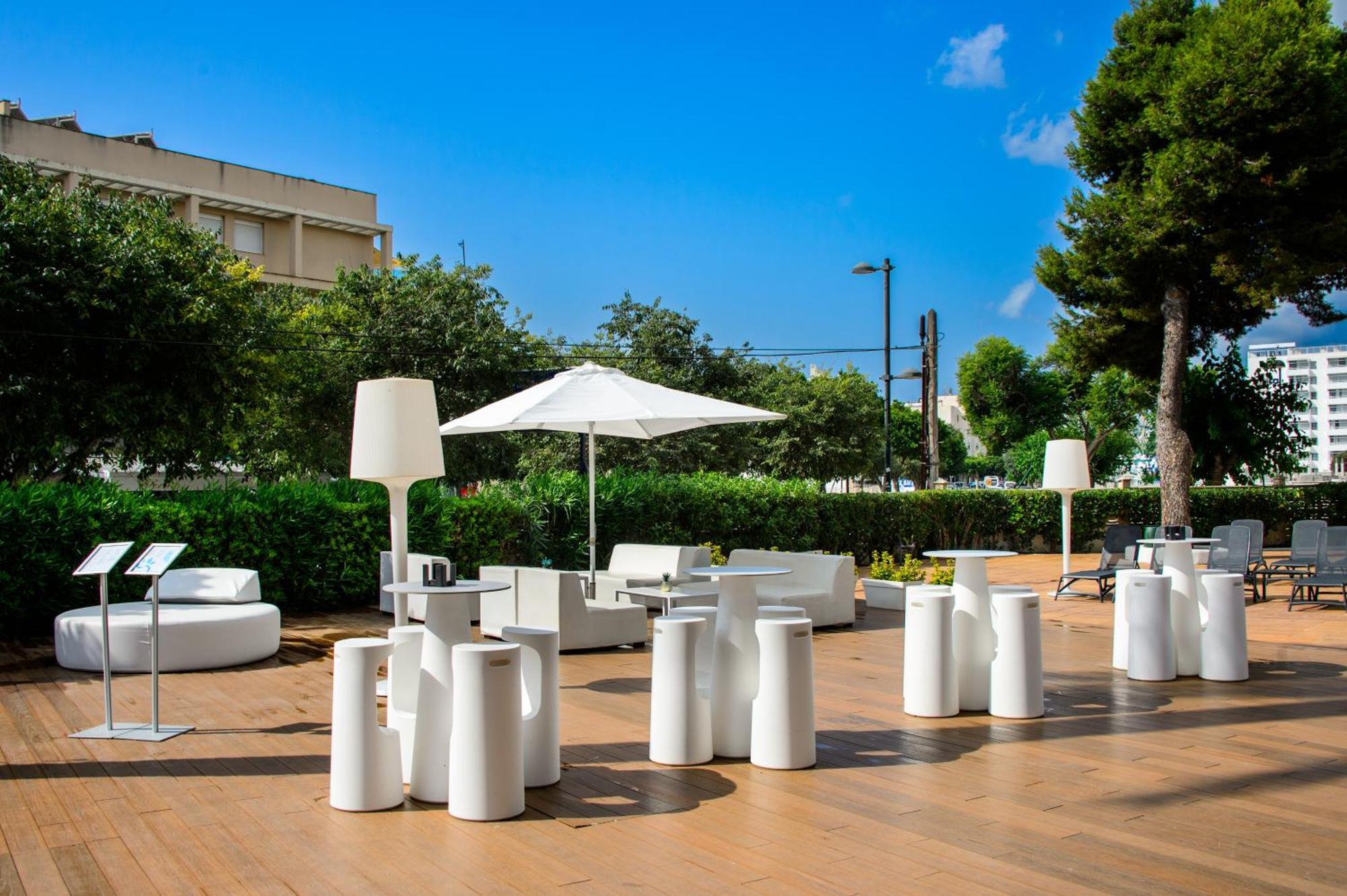 Hotel Vibra Mare Nostrum Playa d'en Bossa Esterno foto