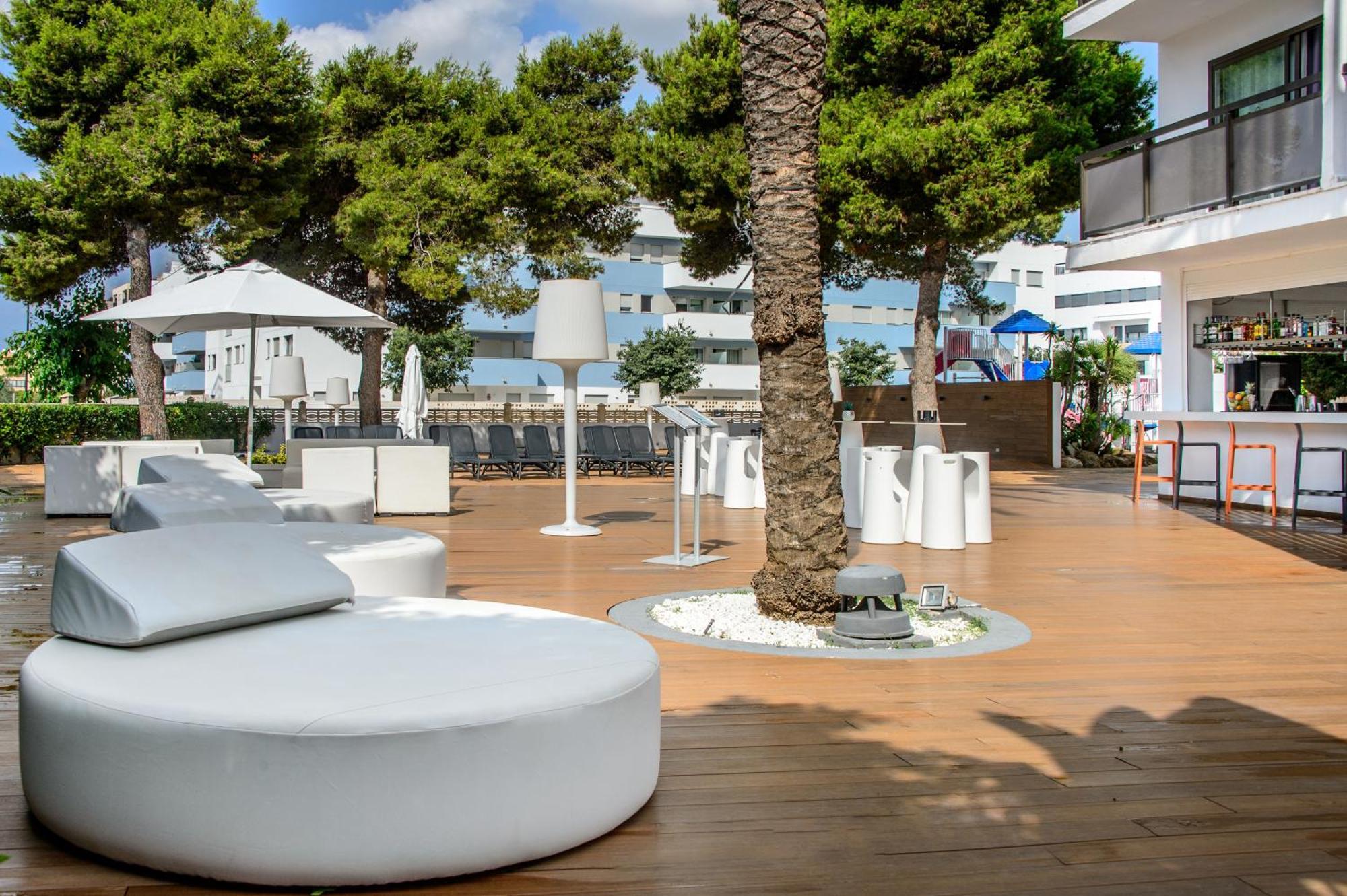 Hotel Vibra Mare Nostrum Playa d'en Bossa Esterno foto